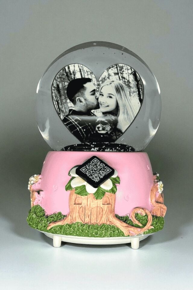 Kişiye Özel Müzikli Işıklı Büyük  Otomatik Boy Kar Küresi