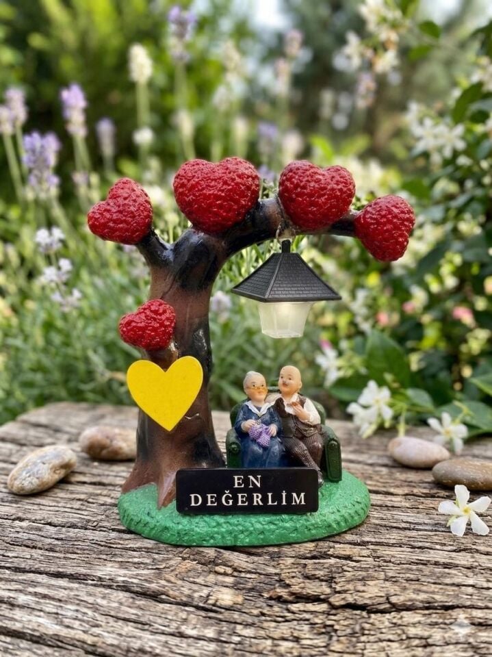 Işıklı Kalpli Yaşlı Çift Biblo