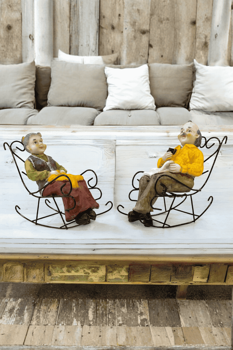 Büyük Yaşlı Çift Biblo