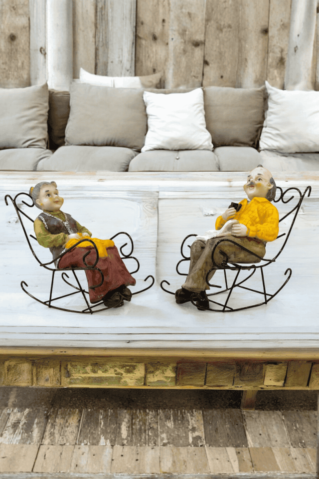 Büyük Yaşlı Çift Biblo