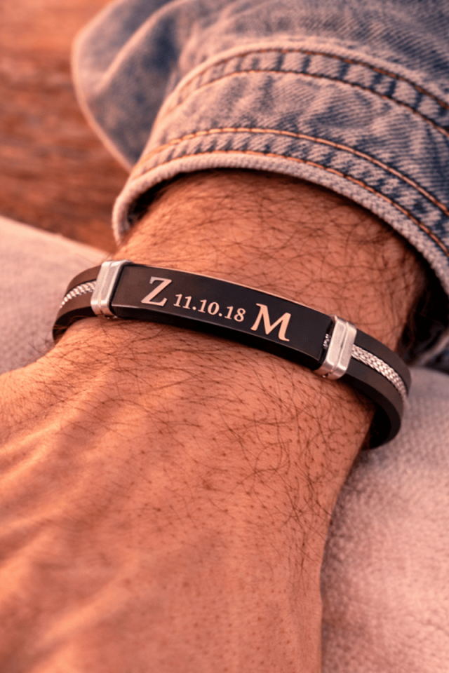 Kişiye Özel İsimli Çelik Bileklik