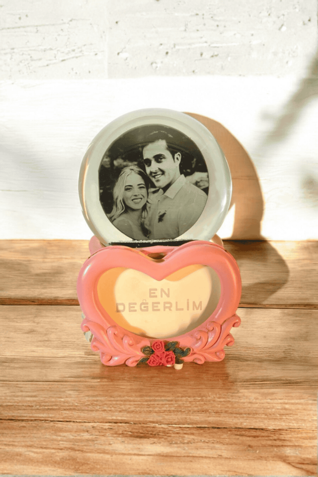 Kişiye Özel Kar Küresi Püskürtmeli Çerçeveli