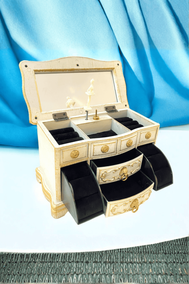 Eskitme Takı & Müzik Kutusu