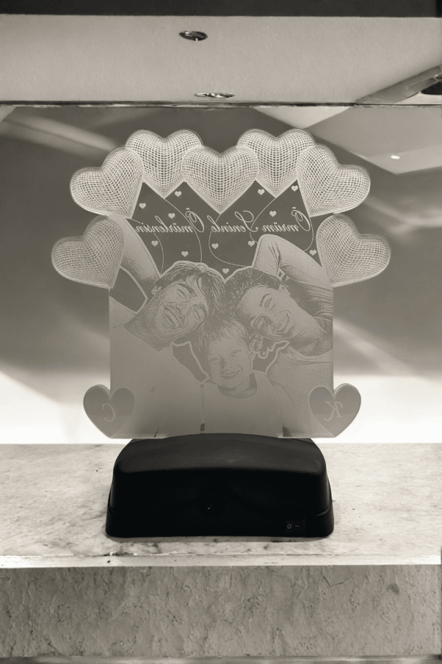 3D Gece Lambası 8 Kalpli