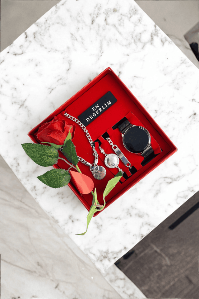 Kişiye Özel Hediye Kutusu