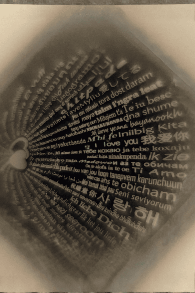 100 Dilde Seni Seviyorum Kolyesi