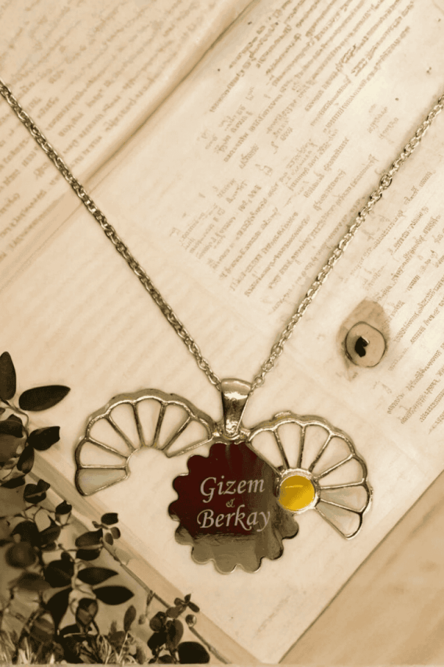 Papatya Kolye Kanatlı