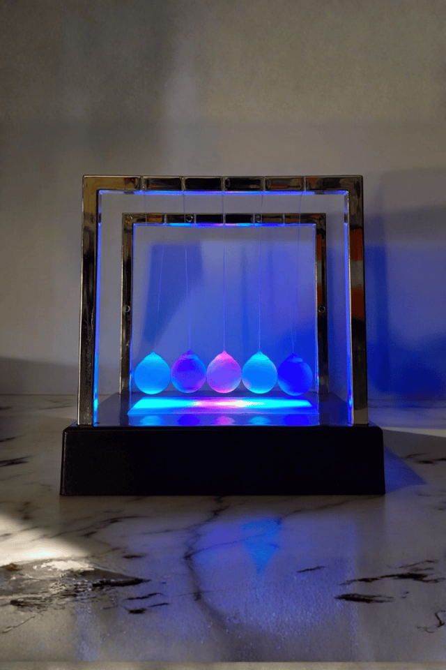 Işıklı Denge Topu