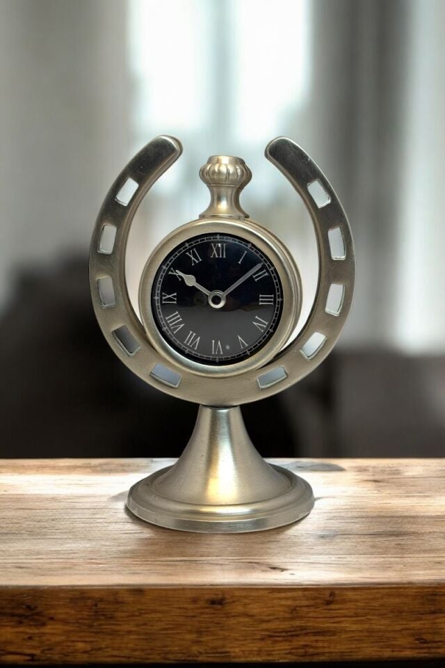 Asalet At Nalı Masaüstü Saat