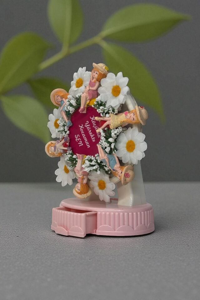 Kız Arkadaşa Müzik Kutusu