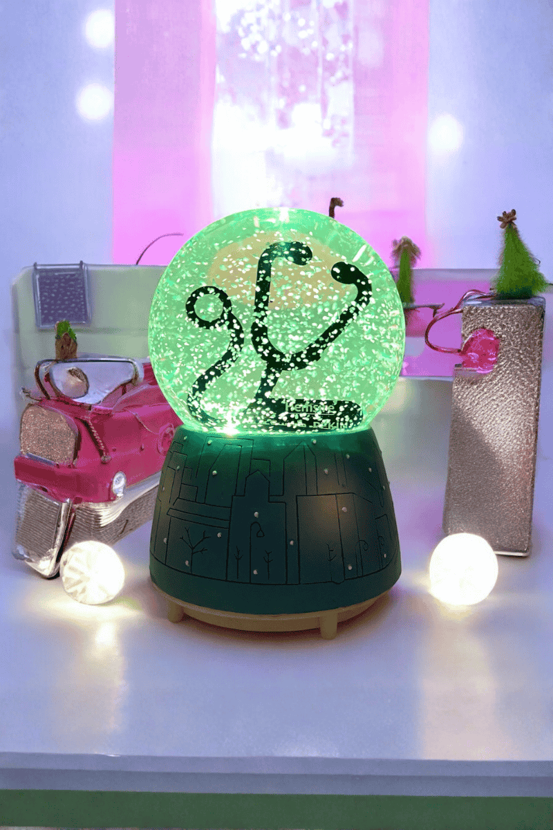 Hemşireye Kar Küresi Kişiye Özel