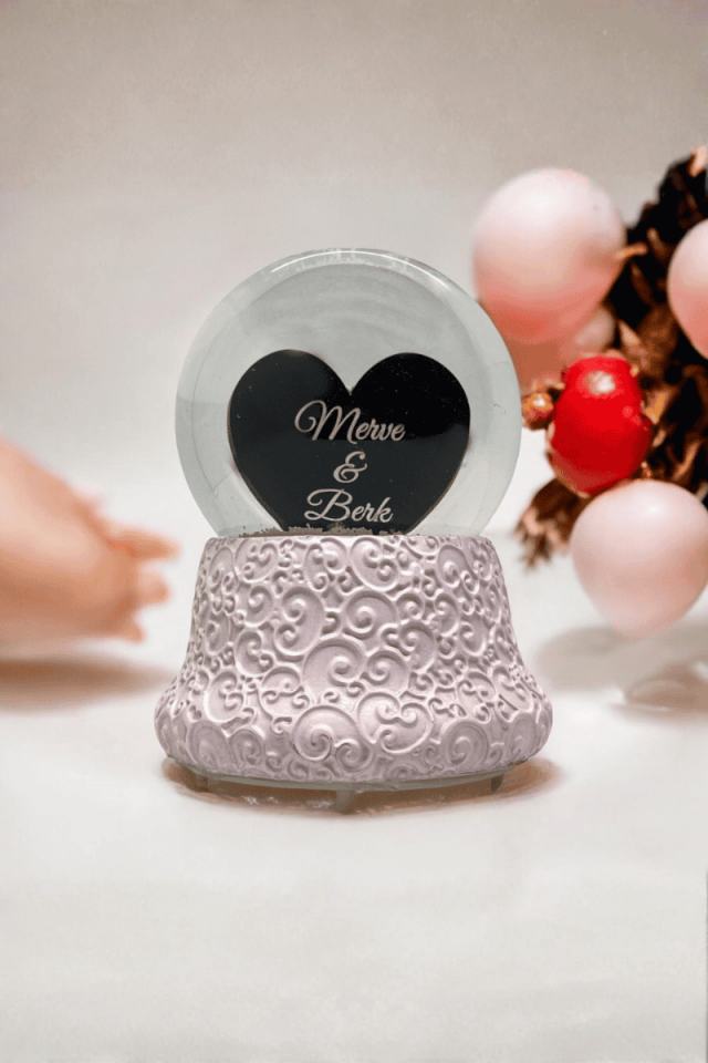 Orta Boy Kar Küresi Kişiye Özel