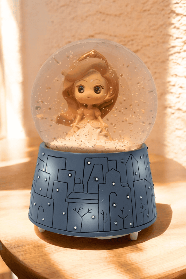 Püskürtmeli Kar Küresi